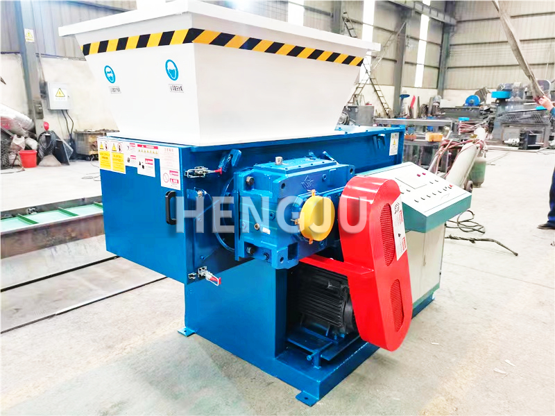 Single Shaft Shredder Machine